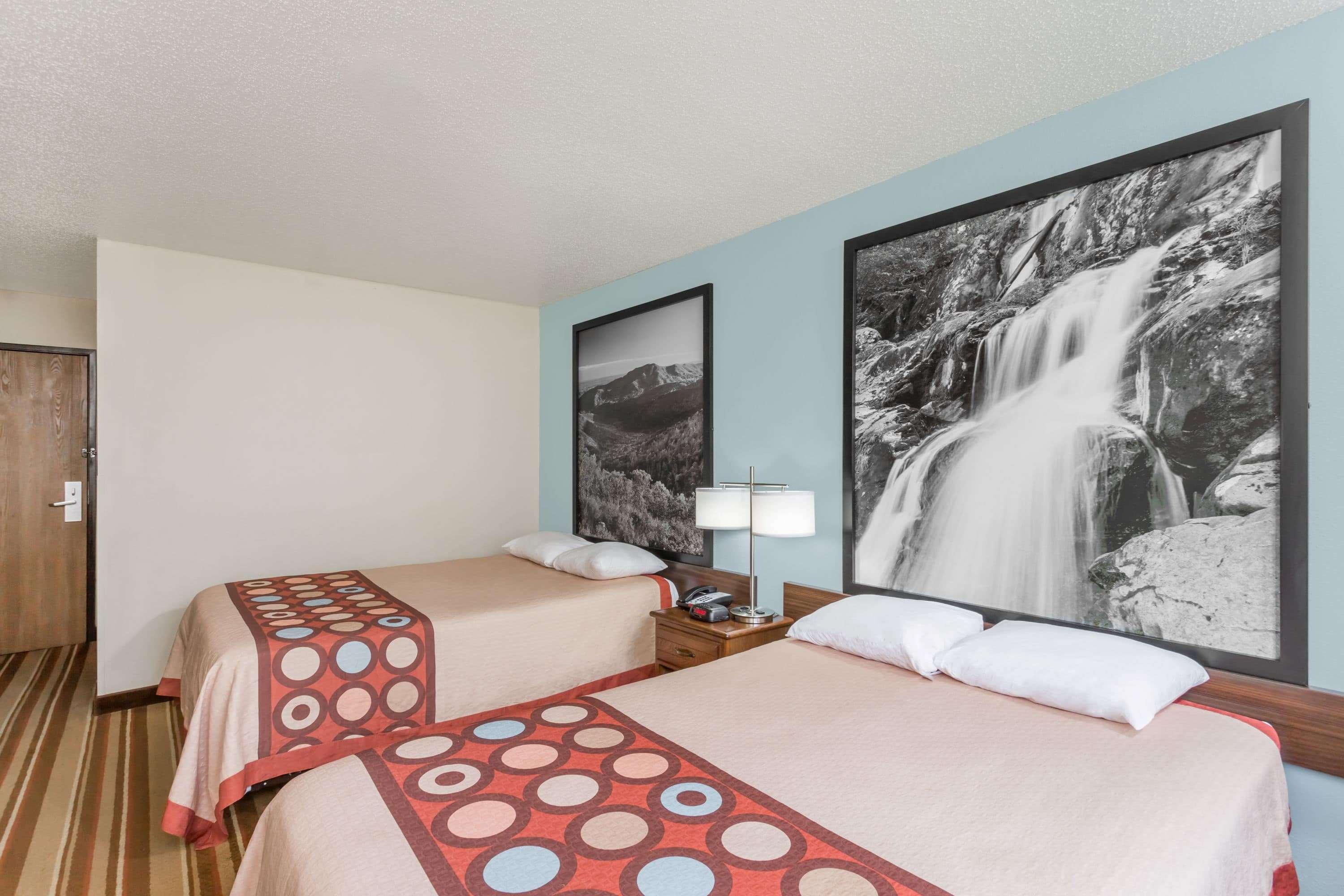 Super 8 By Wyndham Danville Va Εξωτερικό φωτογραφία