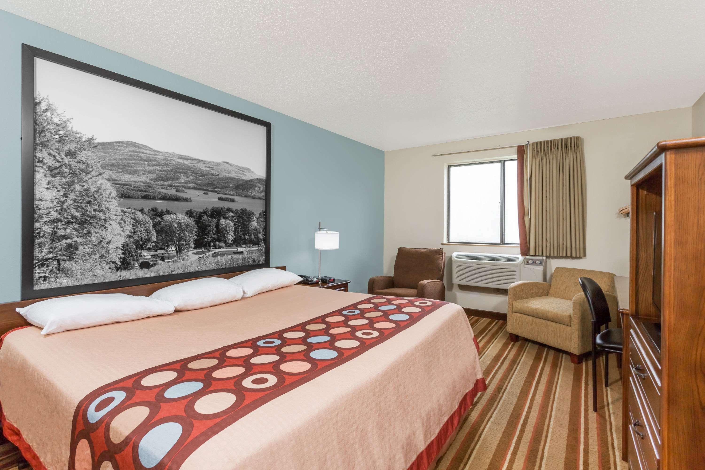Super 8 By Wyndham Danville Va Εξωτερικό φωτογραφία
